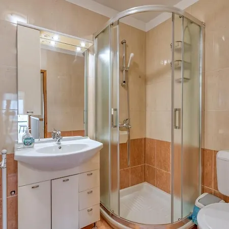 Lucijan Apartament *