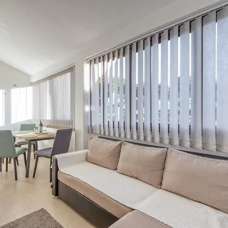 Apartamento Lucijan
