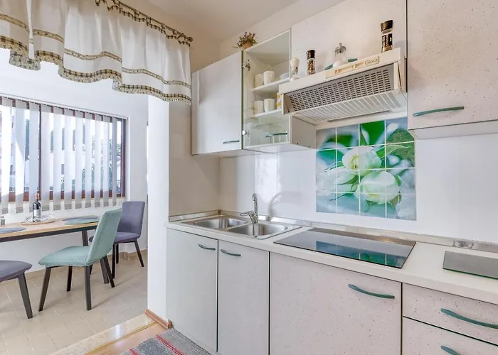 Lucijan Apartman Poreč